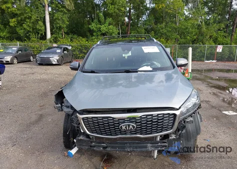 2019 Kia Sorento 3.3L Sxl z USA, uszkodzony, nr VIN 5XYPK4A51KG610271